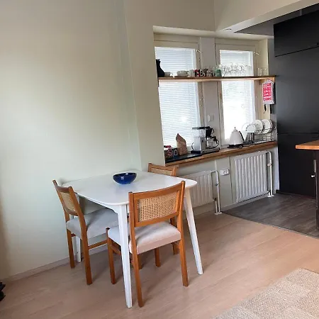 Travel Center 아파트